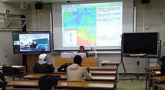 「防災と地図情報」の講義の様子