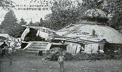 画像：震災を受けた日比谷公園音楽堂