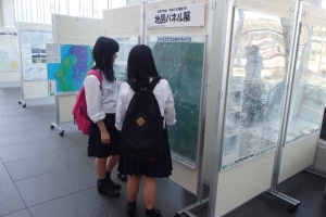 写真：地図パネル展（福井市）の様子5枚目