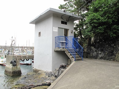 Photograph of Ito Tide Station (image)